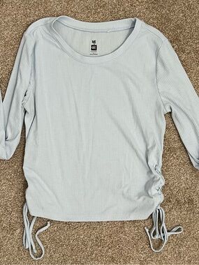 Me to We Baby Blue Ribbed Long-Sleeve Top with Ruched Side Ties Size Small